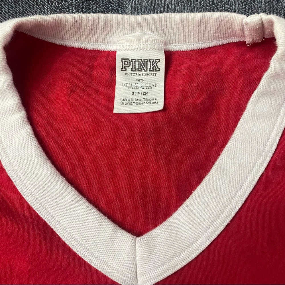 Victoria's Secret PINK Louisville Cardinals V-neck t-shirt - Picture 5 of 5